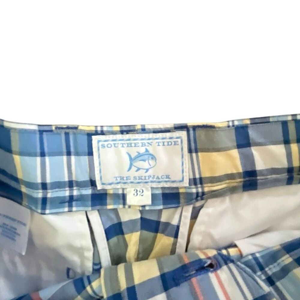 Southern Tide plaid shorts size 32. Like new